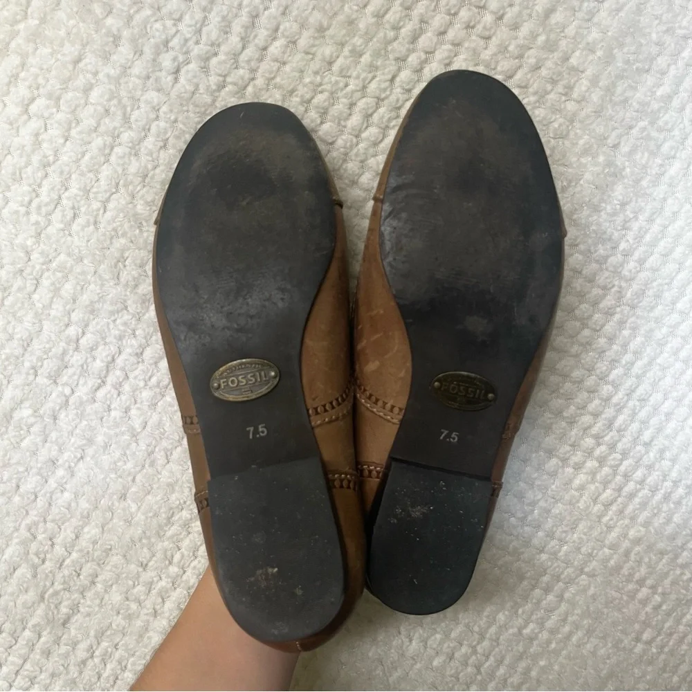Womens Fossil Brown Leather Oxfords Slip On Laceless Classic Timeless 7.5 - Picture 6 of 7